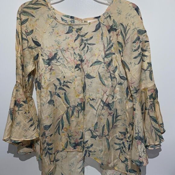 LC Lauren Conrad Women's Floral Bell Sleeve Keyhole Split Back Blouse Medium NWT - Picture 1 of 9